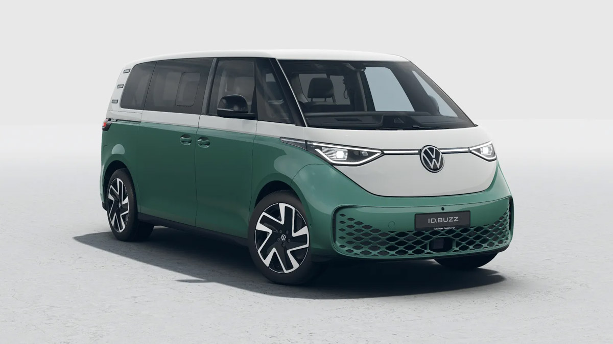 Volkswagen finished in Candy White/Bay Leaf Green