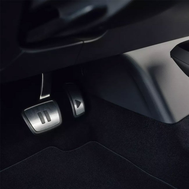 Foot pedals in a Volkswagen SUV